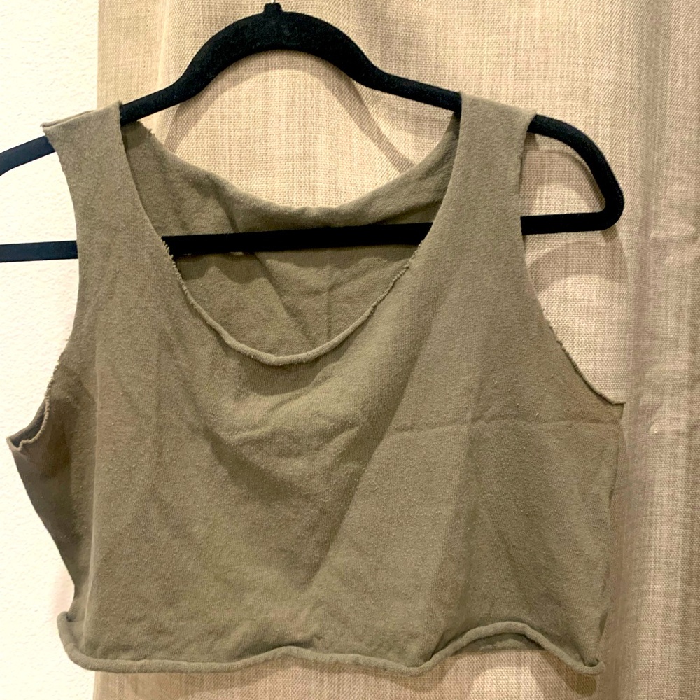 Brandy Melville cropped tank